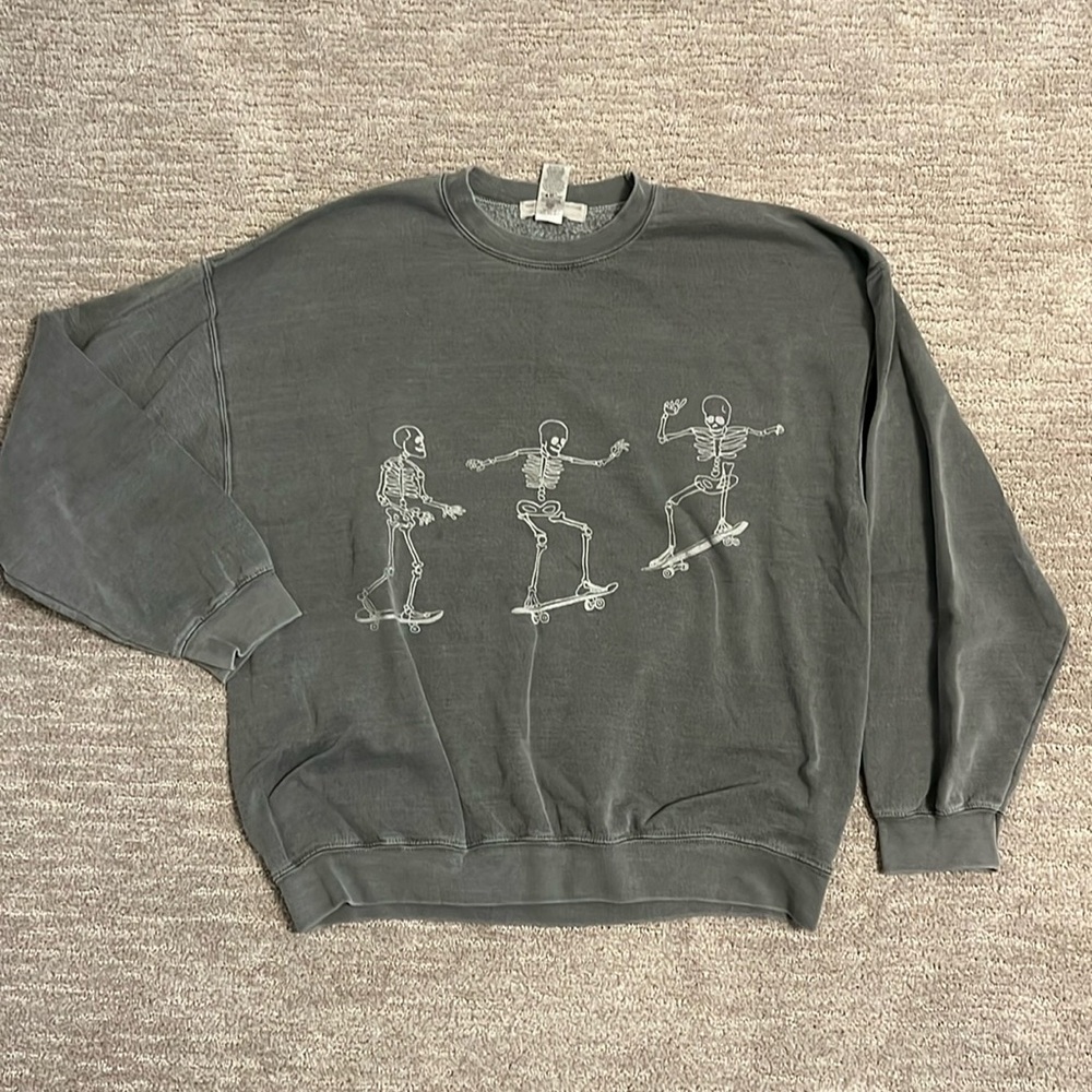 Oversized Gray Sweatshirt